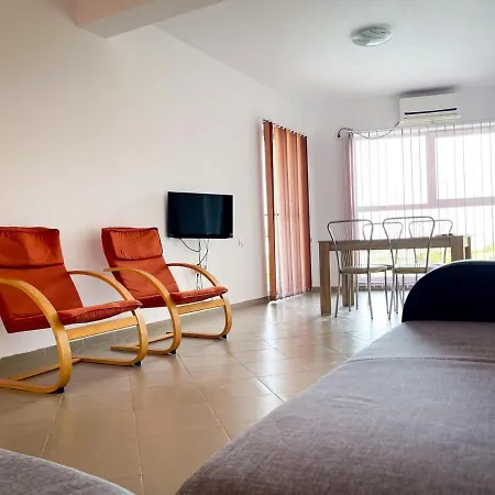 Amphora Vibes * Vama Veche