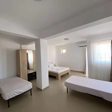 Amphora Vibes * Vama Veche